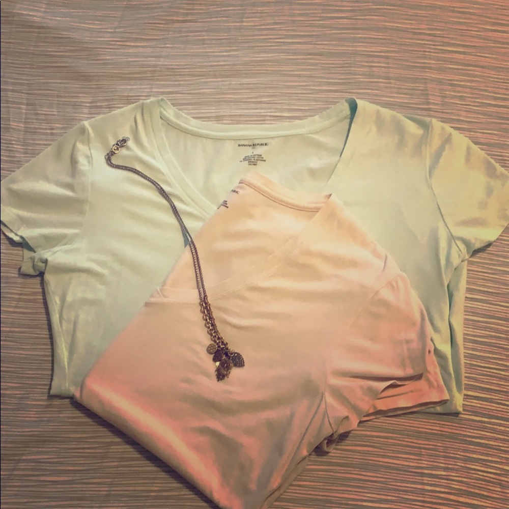Banana Republic t shirts
